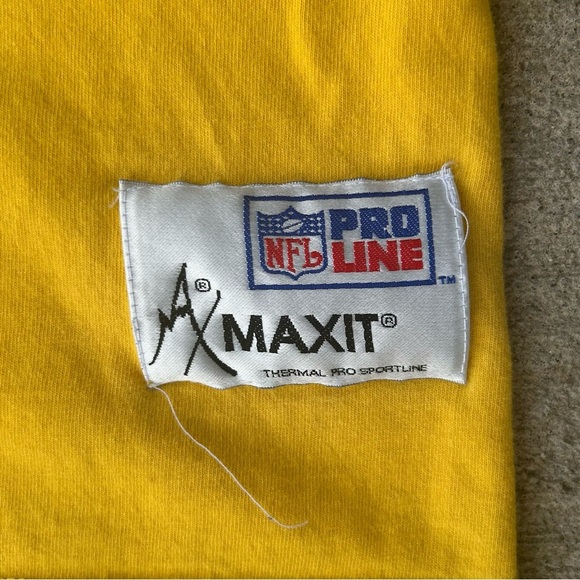 NFL Maxit Green Bay Packers Yellow Long Sleeve Tee Embroidered Logo - Picture 4 of 9
